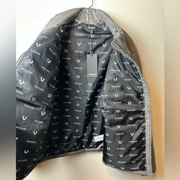 NWTS. TRUE Religion Puffer Jacket - Picture 4 of 12
